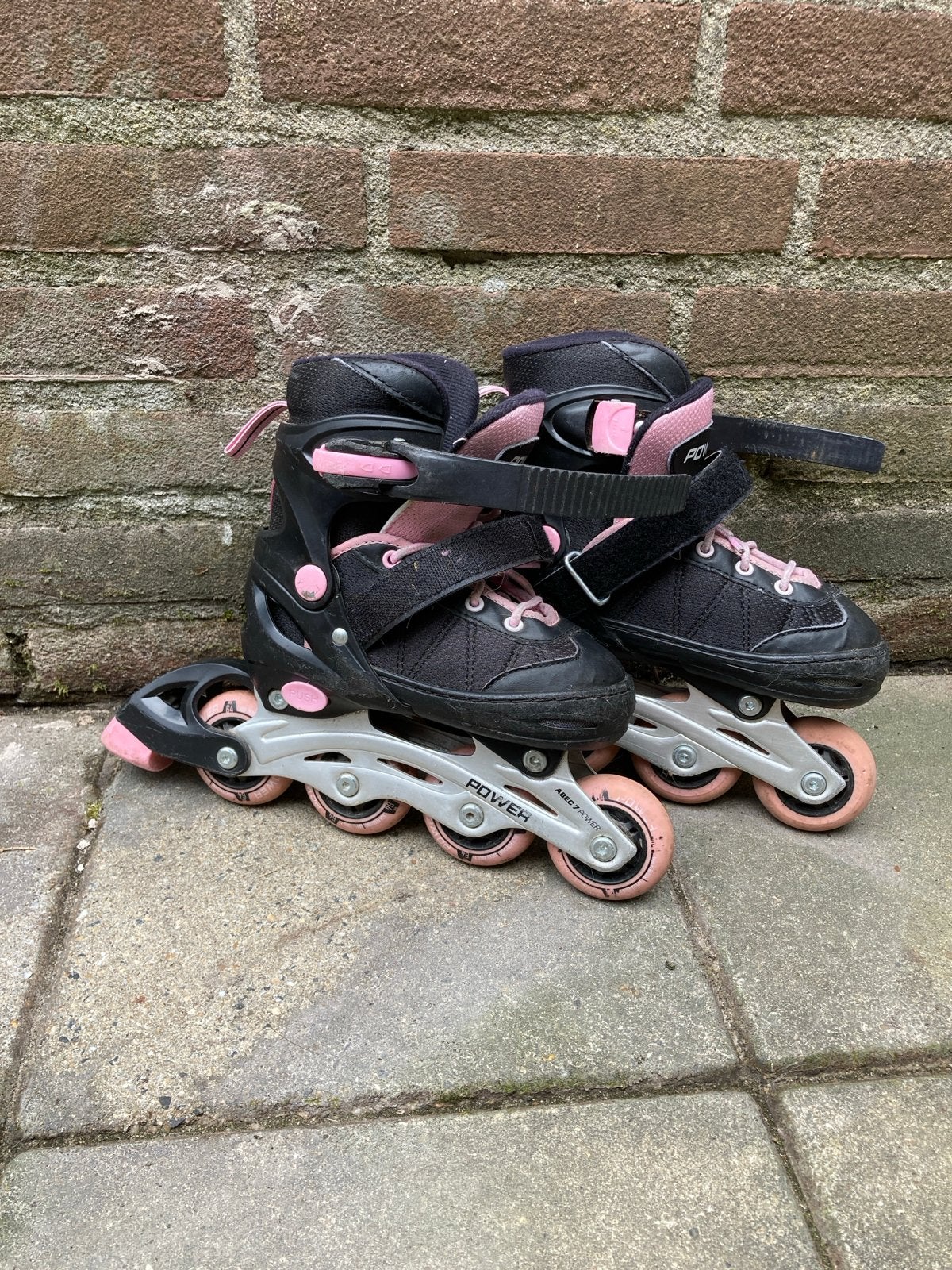 Power inline skates verstelbaar maat 30-33 roze/zwart, Kinderen en Baby's, Speelgoed | Buiten | Rolschaatsen, Ophalen, Kinderen