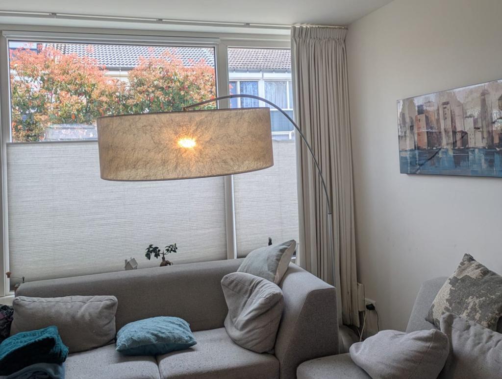 Staande moderne booglamp, Huis en Inrichting, Lampen | Vloerlampen, Ophalen, Gebruikt, Metaal, Modern
