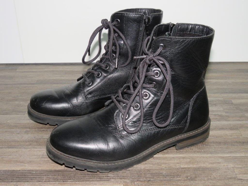 Mooie 100% echt leren veterlaarsjes kleur zwart (Maat 39), Kleding | Dames, Zwart, Lage of Enkellaarzen, Ophalen of Verzenden