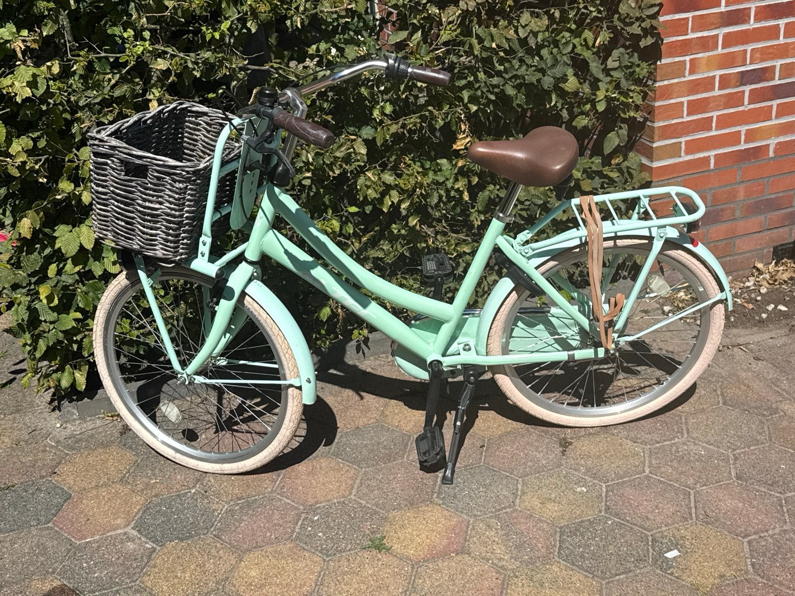 Mintgroene meisjessfiets met mand en bagagedrager, Fietsen en Brommers, Fietsen | Dames | Damesfietsen, Velgrem, 50 tot 53 cm
