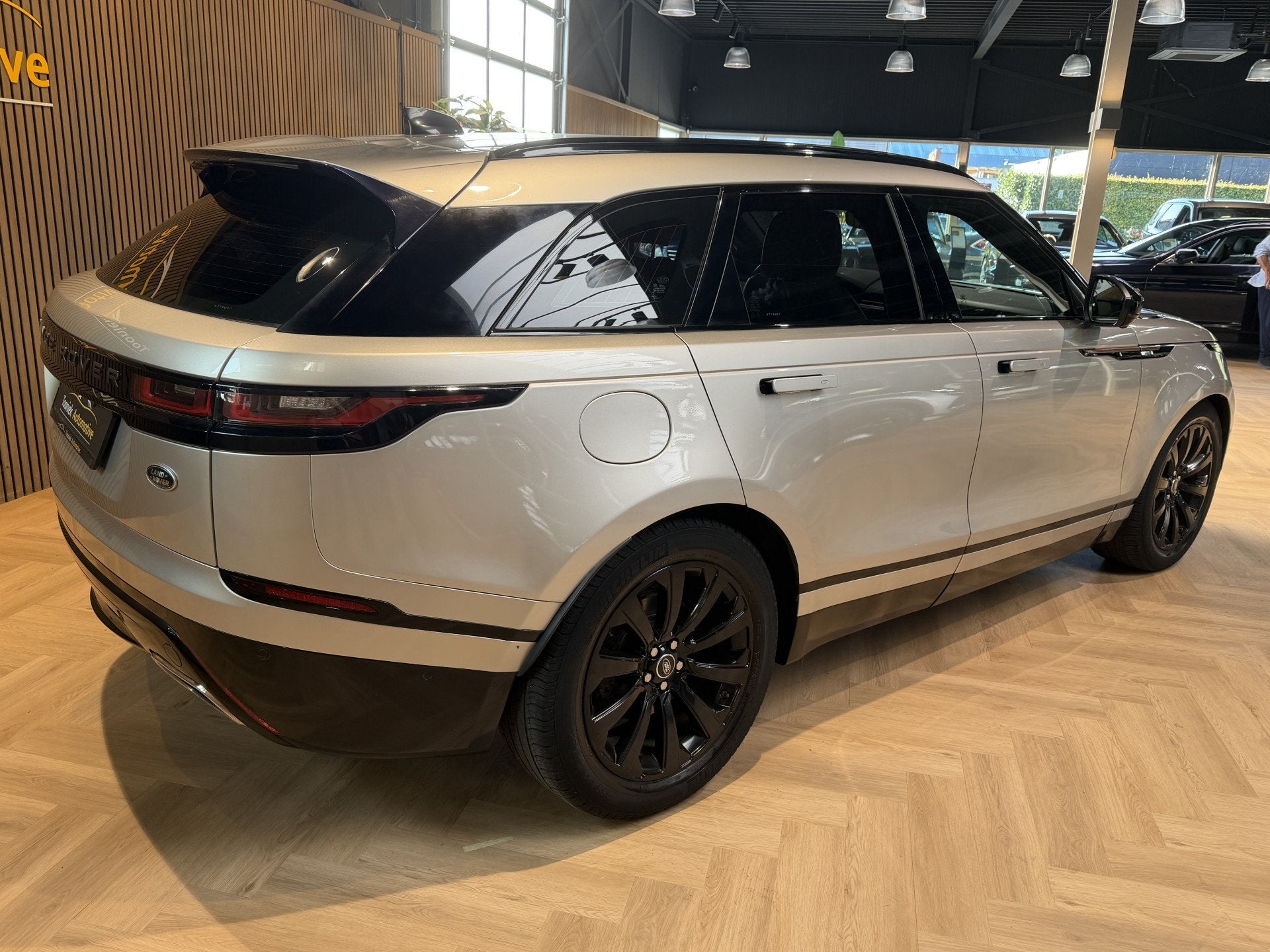 Land Rover Range Rover Velar 3.0 V6 SC AWD HSE (bj 2018), Auto's, Automaat, Dealer onderhouden, Gebruikt, Euro 6