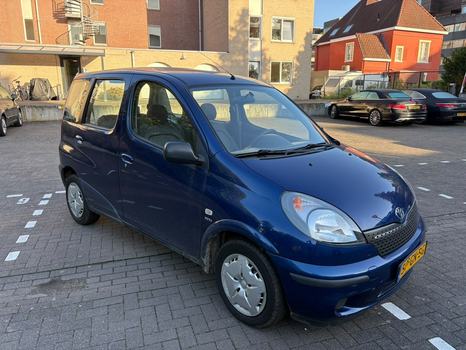 Toyota Yaris Verso 1.3 16V Vvti 2001 Blauw, 98500km