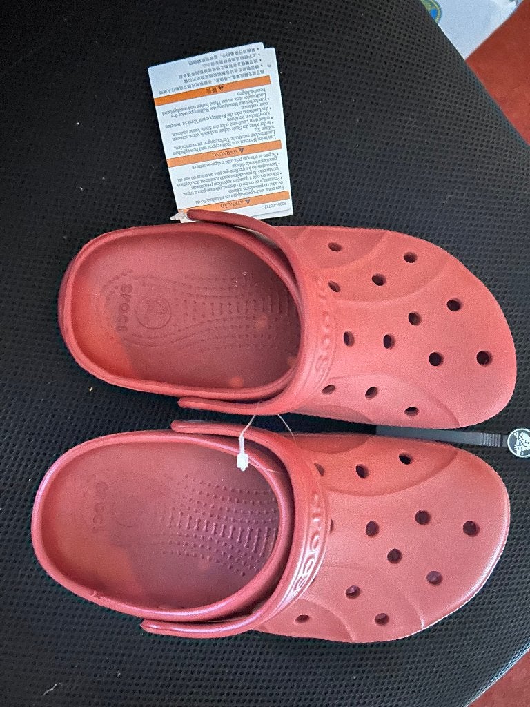 crocs nieuw met label maat 34 35  j 3 rood crocs 36 37 grijs, Crocs, Jongen of Meisje, Schoenen, Nieuw