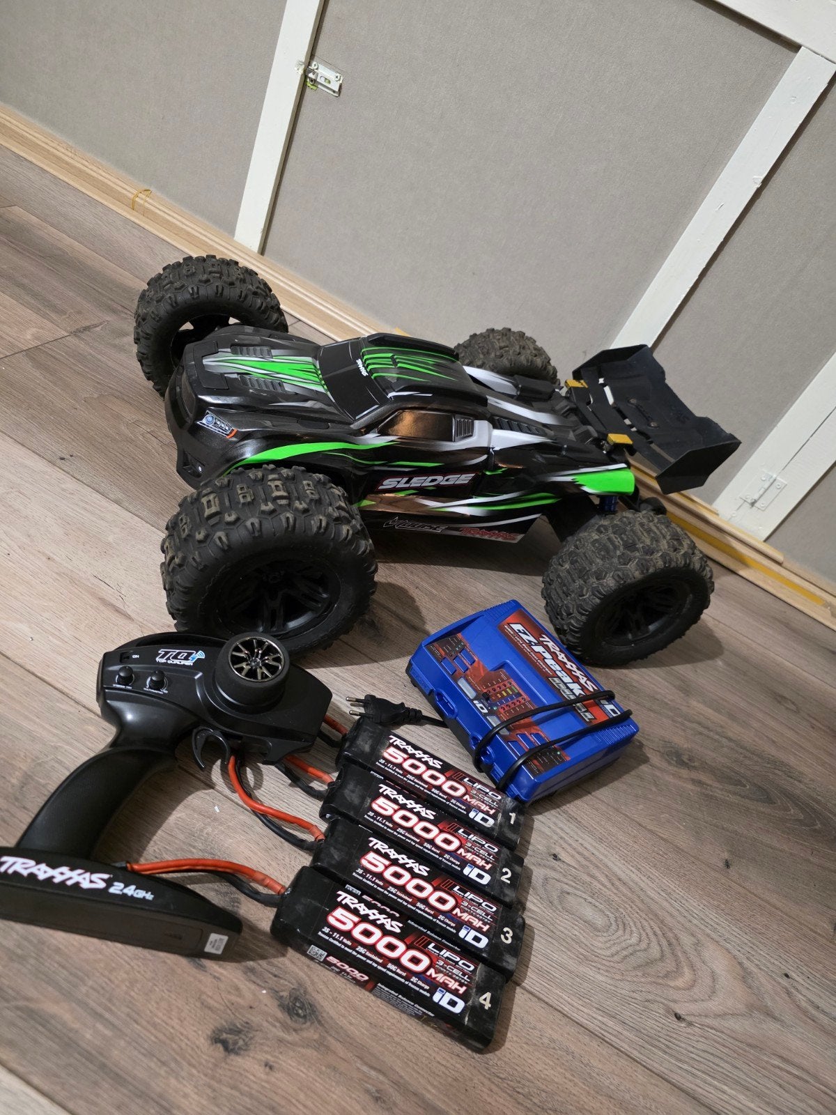 Traxxas Sledge 6s, Elektro, Gebruikt, Auto offroad, Ophalen of Verzenden