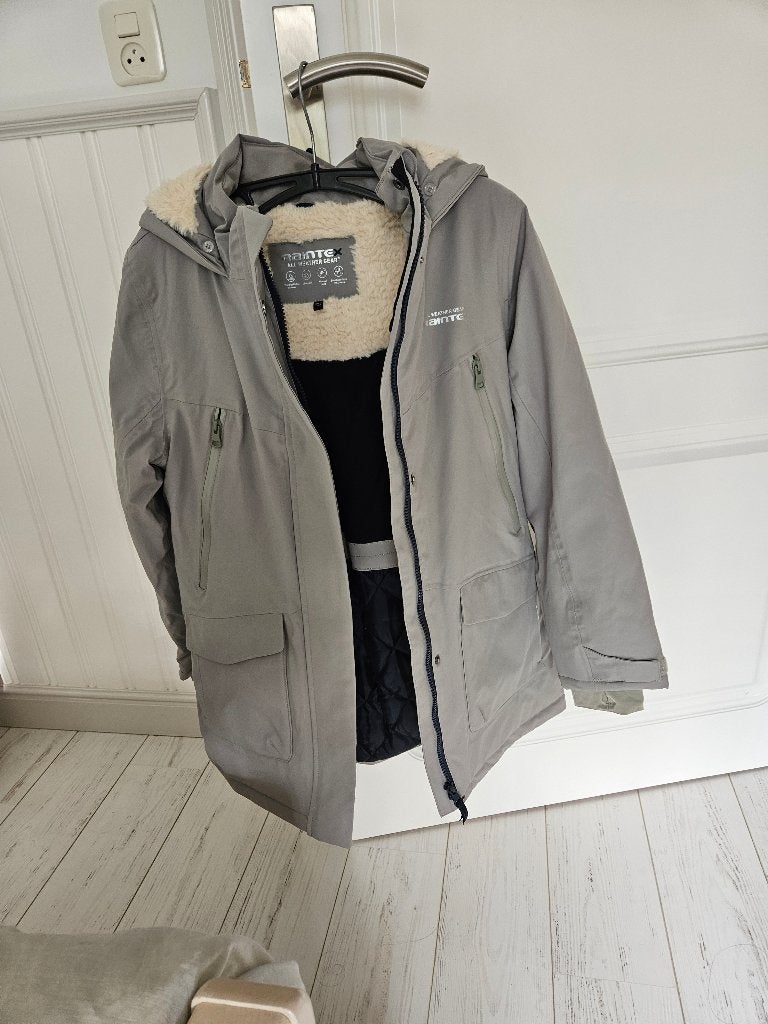 Meisjes/damesjas, Kleding | Dames, Ophalen of Verzenden, Zo goed als nieuw, Maat 34 (XS) of kleiner, C&A