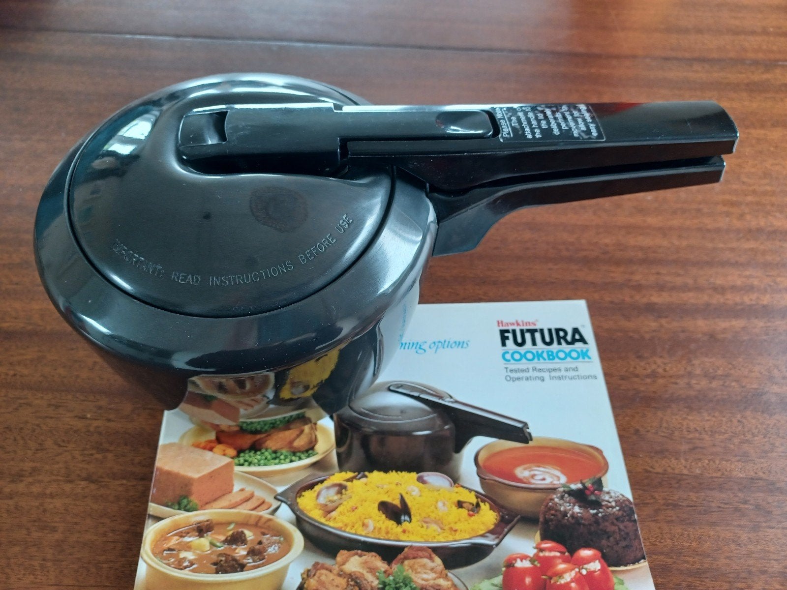 Hawkins Futura 2 liter snelkookpan - Zwart, Ophalen of Verzenden, Gebruikt