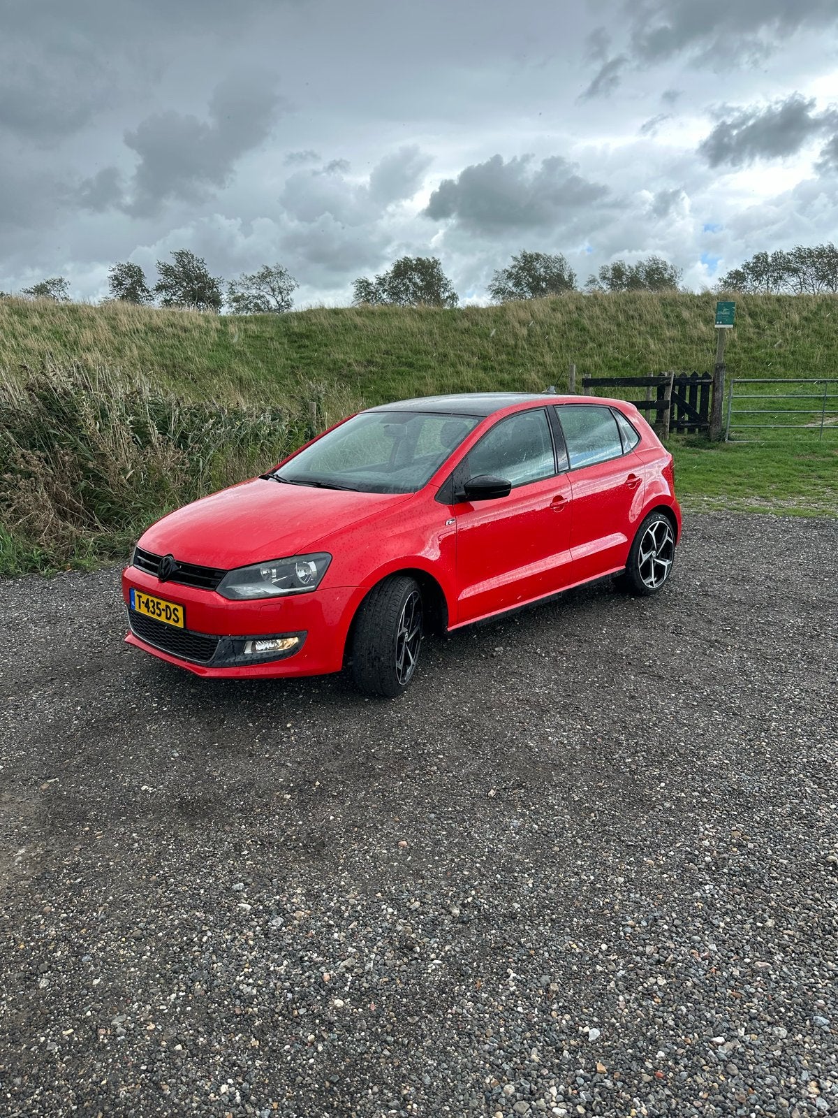 Volkswagen Polo 1.4 FSI carplay camera cruisecontrol, Voorwielaandrijving, 970 kg, Stof, 40 €/maand