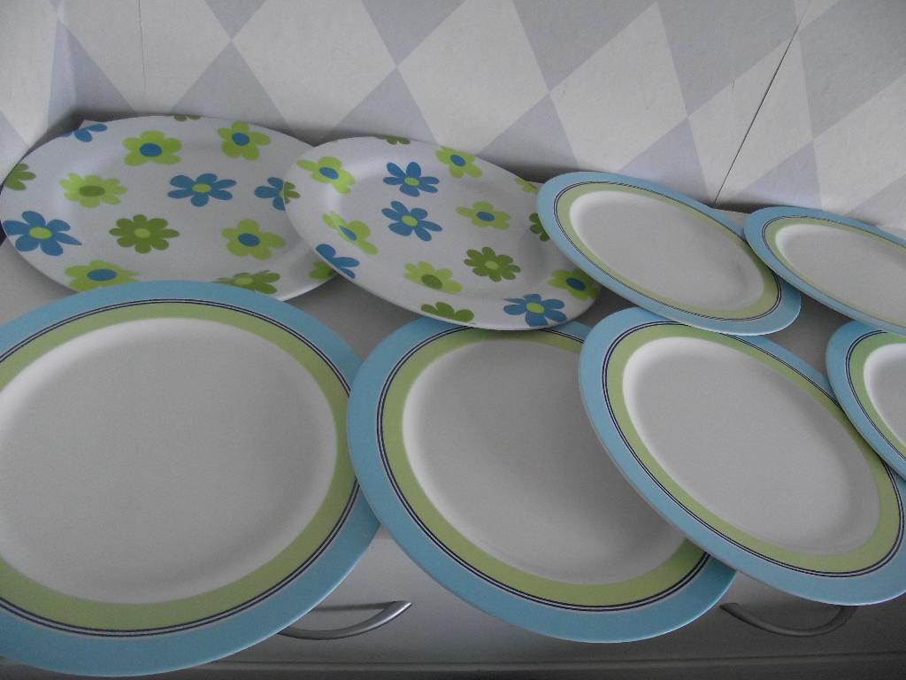 8 st Mepal servies borden groen turquoise + bloemen per stuk, Ophalen of Verzenden, Zo goed als nieuw