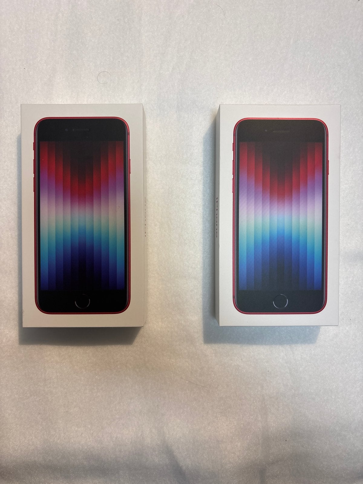 Rode iPhone SE 2022 met gratis hoesjes en originele dozen, Ophalen, Zo goed als nieuw, 82 %, 64 GB