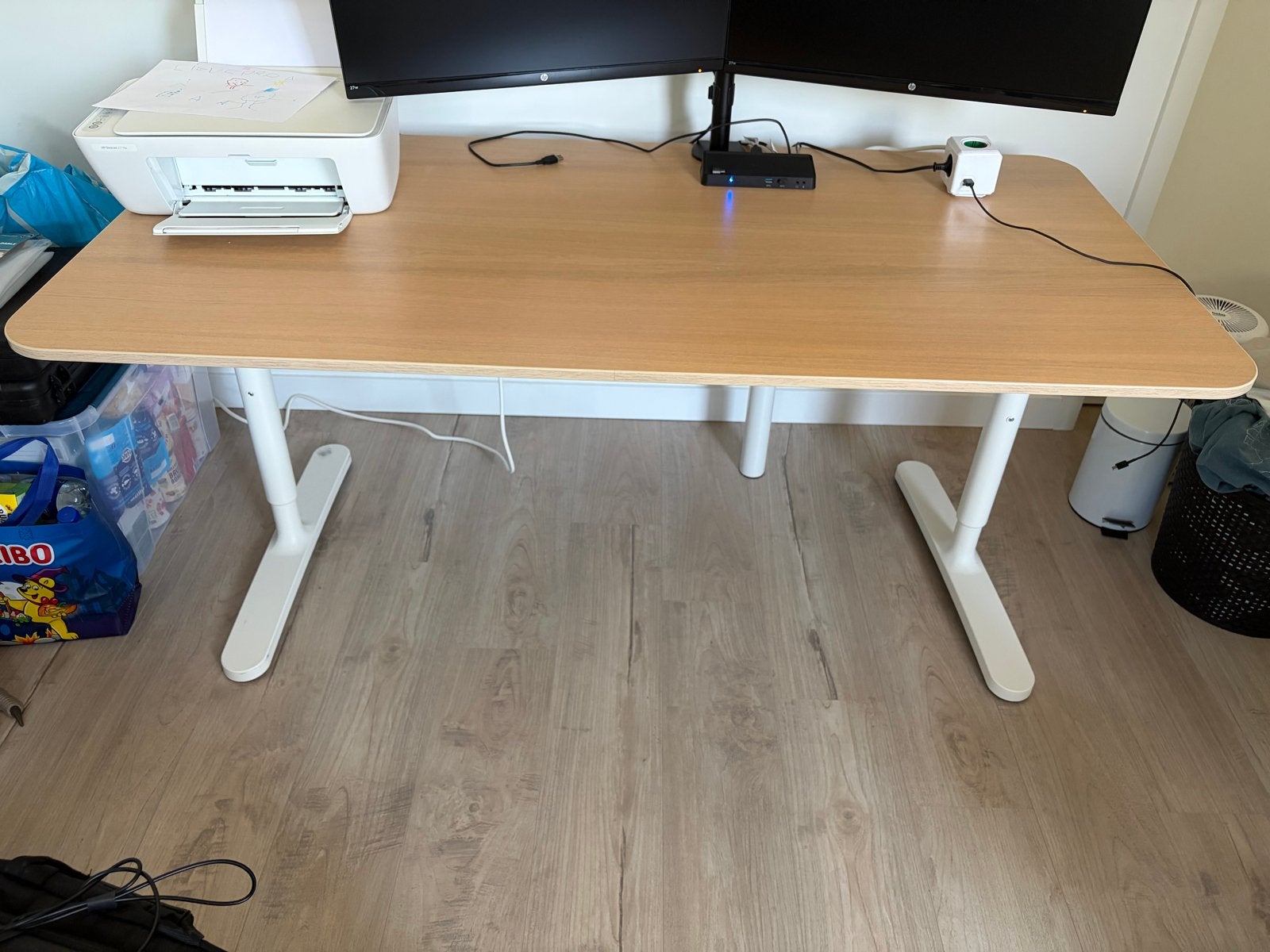 Ikea Bekant bureau 160x80cm wit eikenfineer + RH bureaustoel, Huis en Inrichting, Ophalen, Hout, In hoogte verstelbaar, Zo goed als nieuw