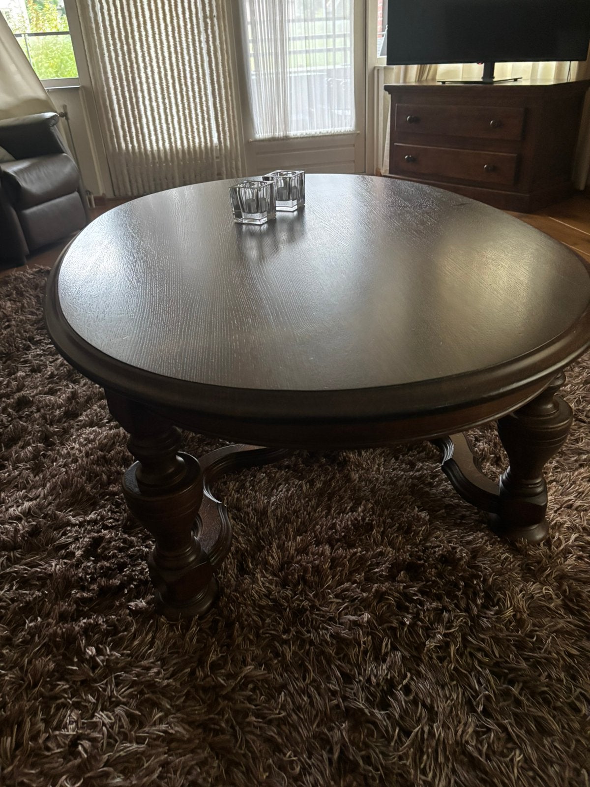 Donker eiken salon tafel in goede staat, Ophalen, 100 tot 150 cm, 50 tot 100 cm, Zo goed als nieuw