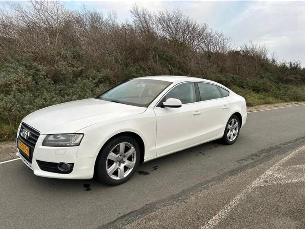 Audi A5 1.8 tfsi 2011 Wit Sportback, Auto's, Audi, Automaat, Stof, Zwart, 4 cilinders