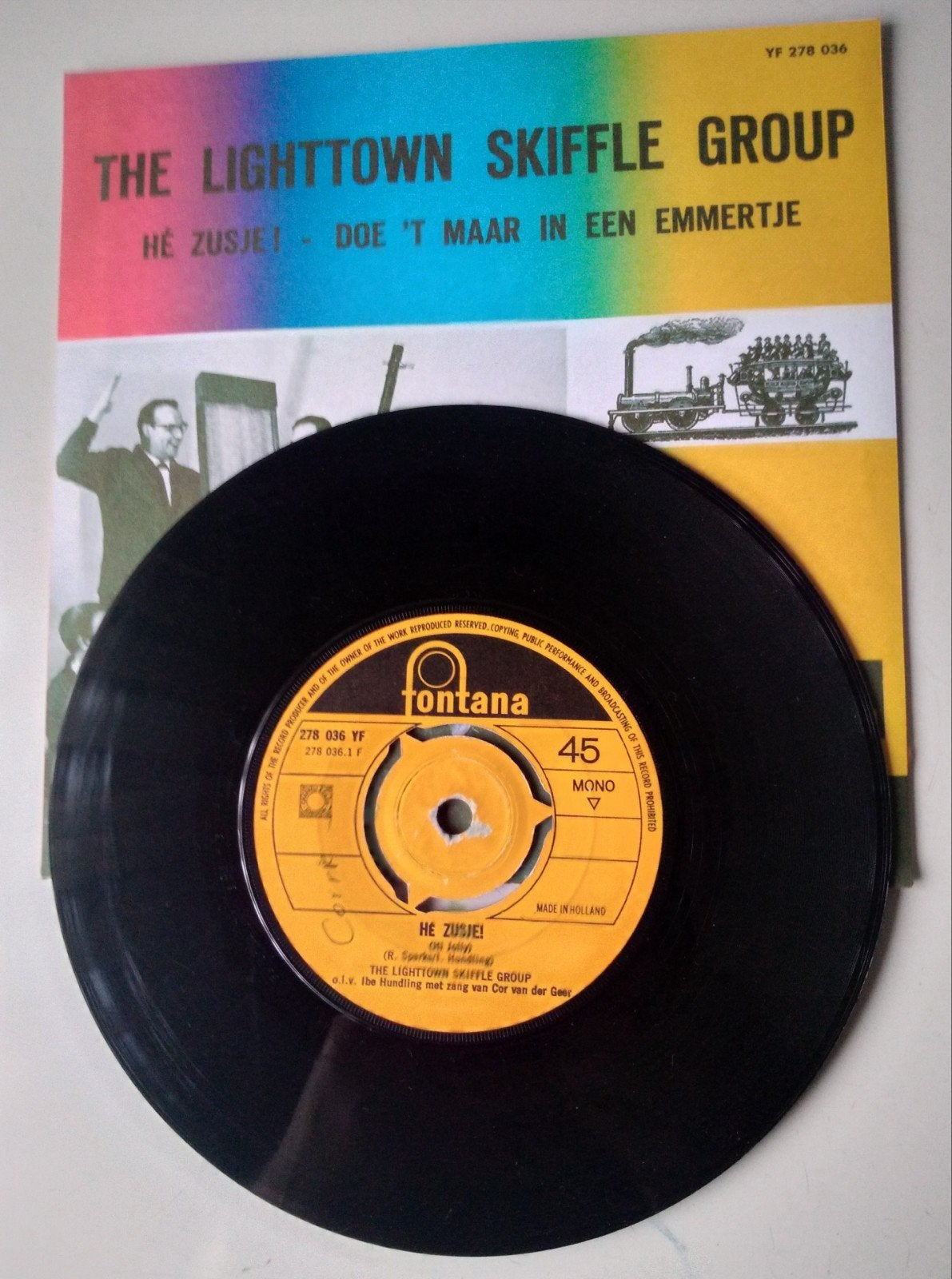 THE LIGHTTOWN SKIFFLEGROUP, Cd's en Dvd's, Ophalen of Verzenden, Gebruikt, Overige formaten, Levenslied of Smartlap