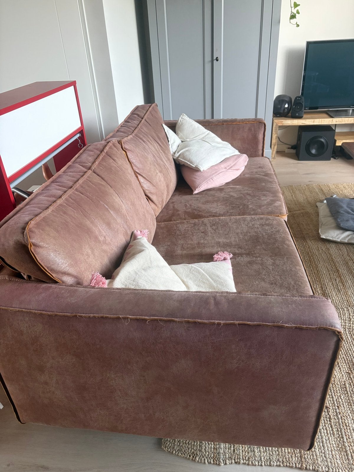 Gratis af te halen: Rodeo 2,5-zits bank van gerecycled leer, Ophalen, Gebruikt, Driepersoons, Rechte bank