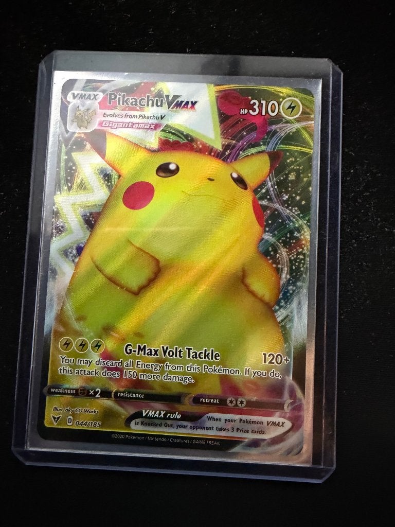 Pikachu VMAX (044/185) Pokémon kaart - Zo goed als nieuw, Hobby en Vrije tijd, Ophalen, Zo goed als nieuw, Losse kaart, Foil