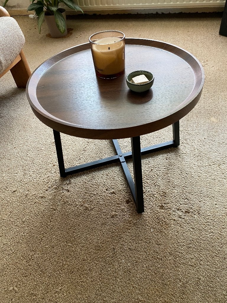 Ronde bijzettafel met houtlook blad en metalen onderstel, Huis en Inrichting, Minder dan 50 cm, Gebruikt, Modern, Industrieel