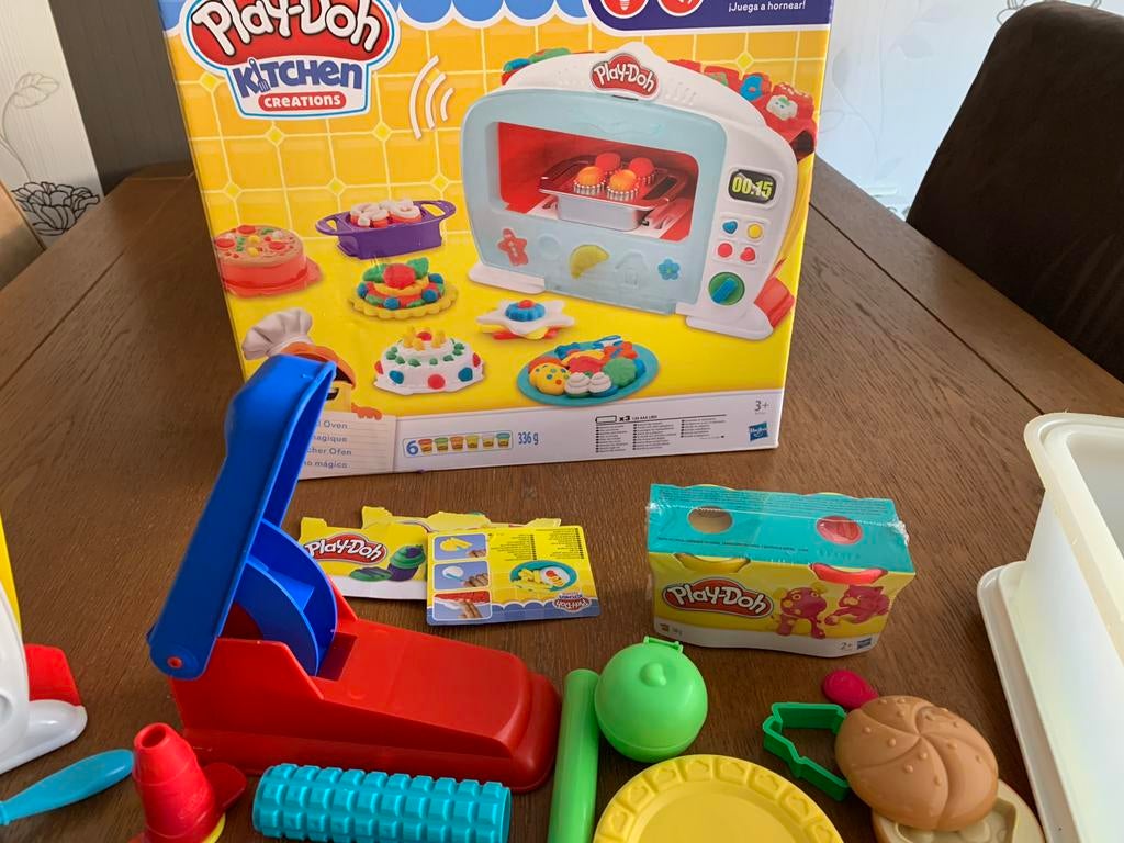 Play-doh klei spulletjes, Ophalen, Zo goed als nieuw