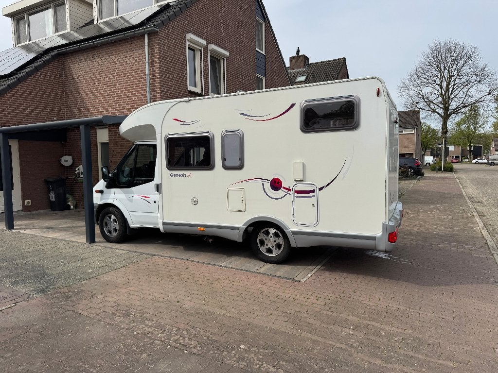 Camper Challanger Genesis 34, Standaard zit, Ringverwarming, Ford, 7 tot 12 maanden geleden