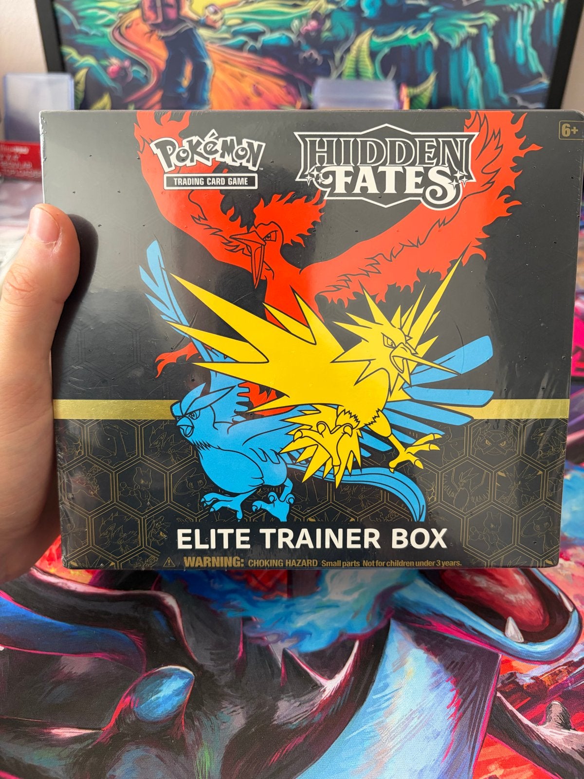 Pokémon TCG: Hidden Fates Elite Trainer Box Sealed, Hobby en Vrije tijd, Verzamelkaartspellen | Pokémon, Ophalen of Verzenden