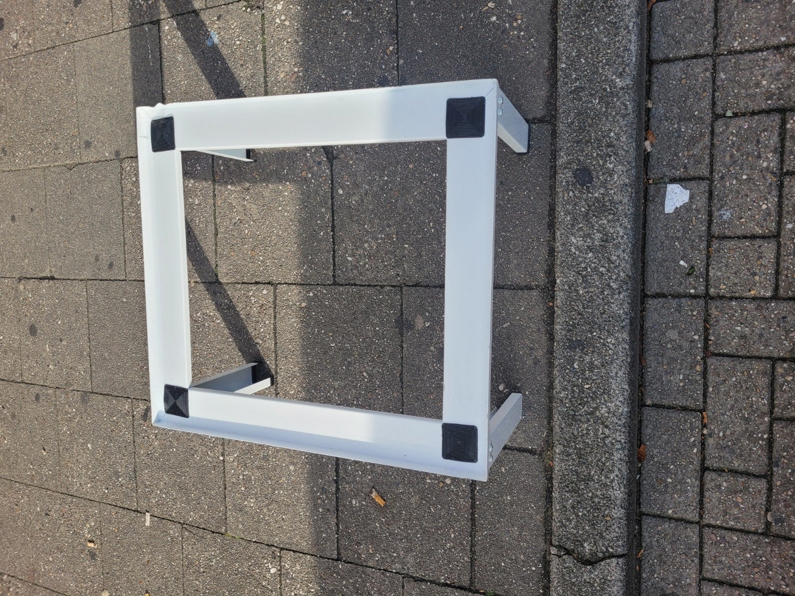 Wit metalen onderstel voor tafel of bank, Ophalen, Tafelpoot, Minder dan 50 cm, Gebruikt