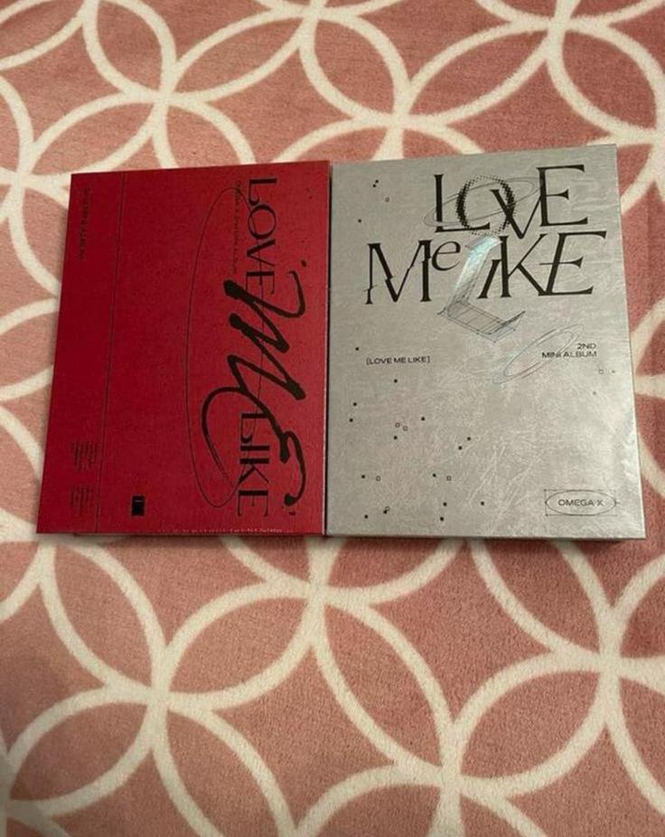 SEALED Omega X Love Me Like Album CD, Ophalen of Verzenden, Nieuw, Foto of Kaart