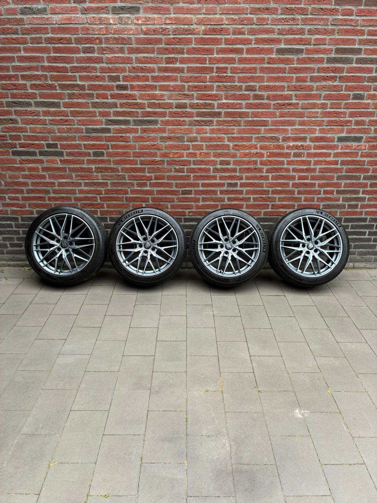 Mooie MSW 50 (by OZ) gunmetal polished velgen 18inch ET40 8J, Auto-onderdelen, Banden en Velgen, Ophalen, 18 inch, Gebruikt, Velg(en)