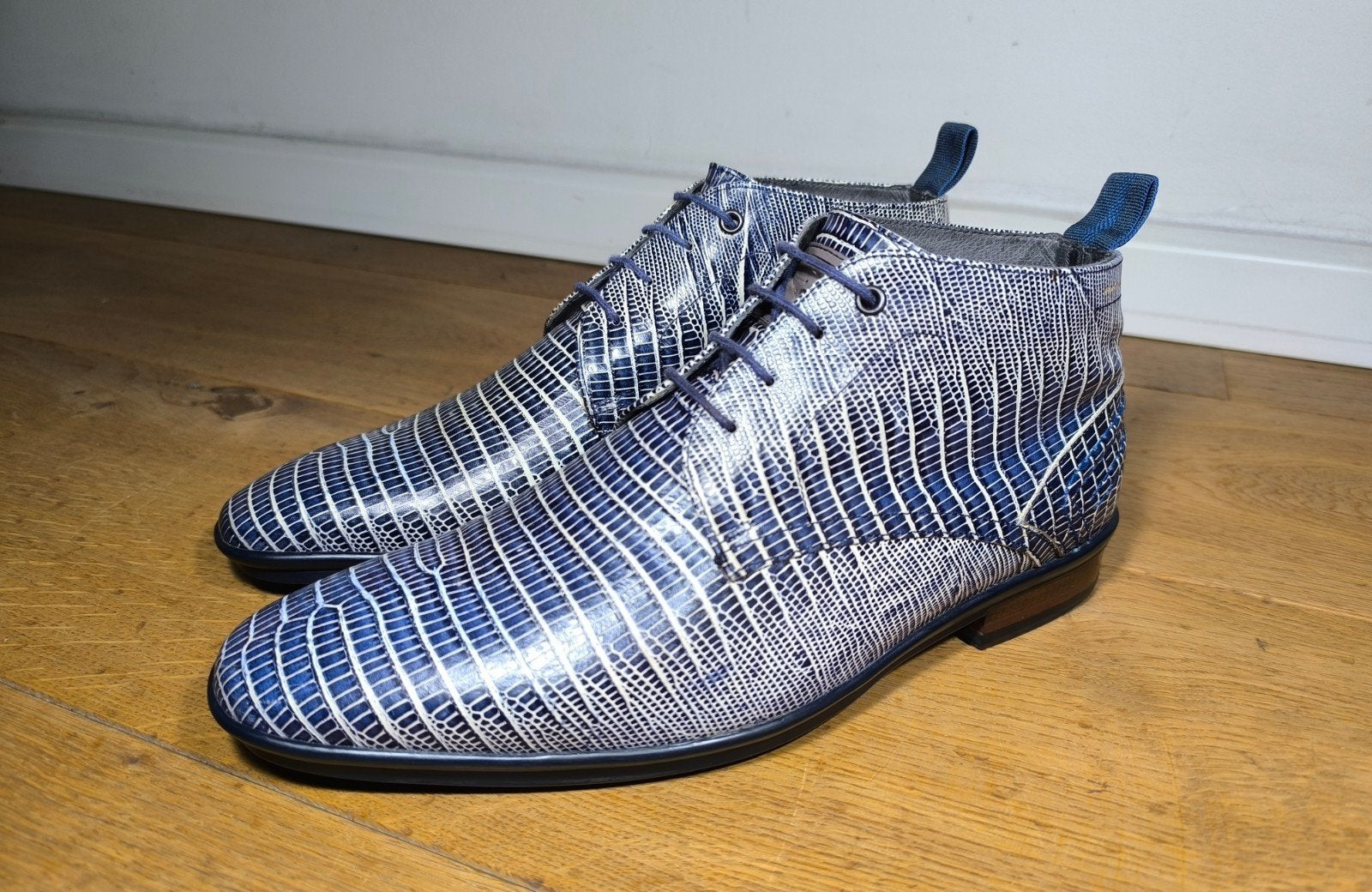 Floris van Bommel halfhoge herenschoenen maat 8,5 / 42,5, Ophalen, Blauw, Floris van Bommel, Zo goed als nieuw