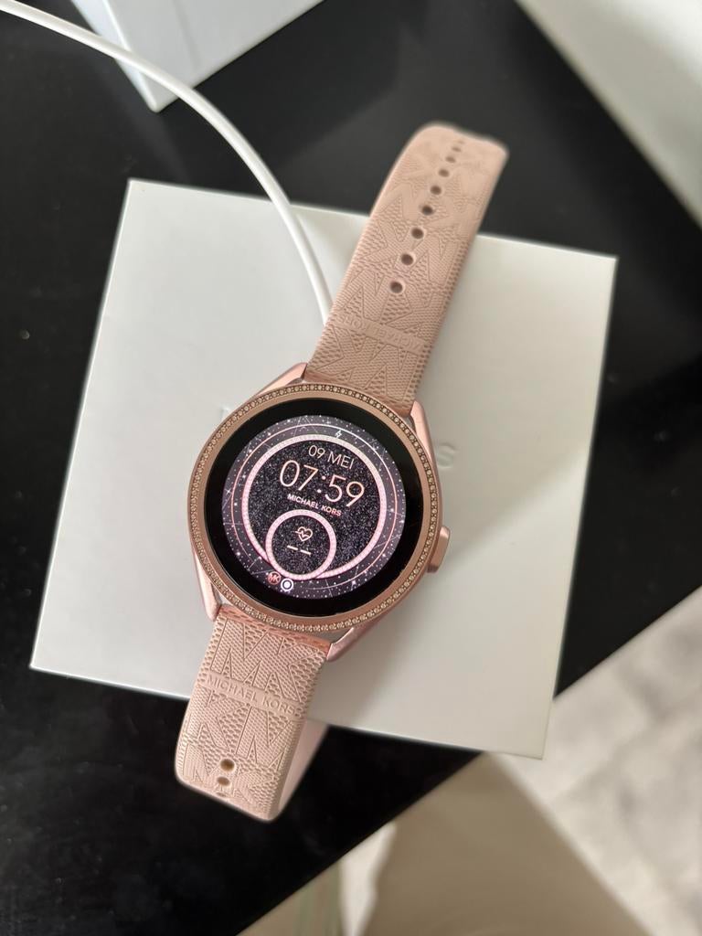 Michael Kors Smartwatch, Ophalen, Zo goed als nieuw, Roze, Android