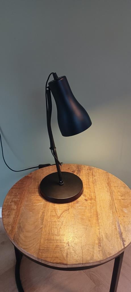 Mooie zwarte IKEA bureaulamp Finnstarr met LED lamp, Huis en Inrichting, Lampen | Tafellampen, 50 tot 75 cm, Ophalen of Verzenden
