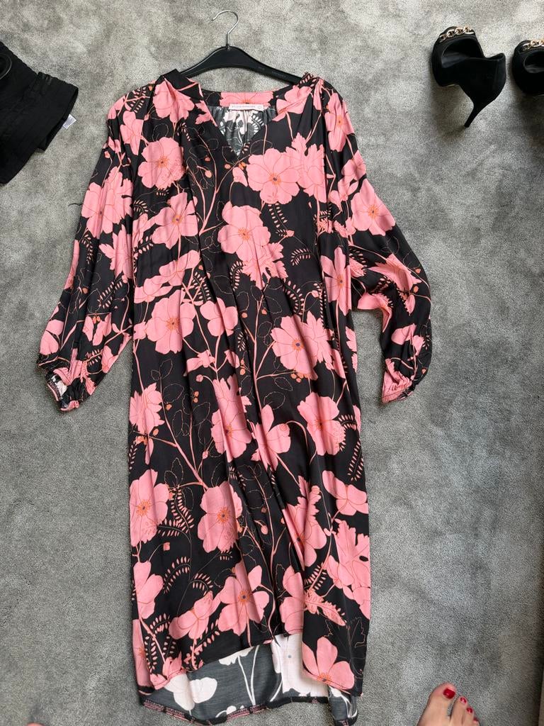 Studio Anneloes Jurk Zwart/Roze Bloemen Maat L, Kleding | Dames, Grote Maten, Ophalen of Verzenden, Zo goed als nieuw