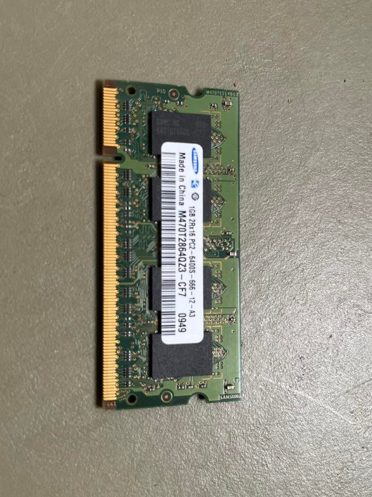 Samsung 1GB DDR2 sodimm, Computers en Software, RAM geheugen, 1 GB of minder, 640, niet zeker, Ophalen of Verzenden, Zo goed als nieuw