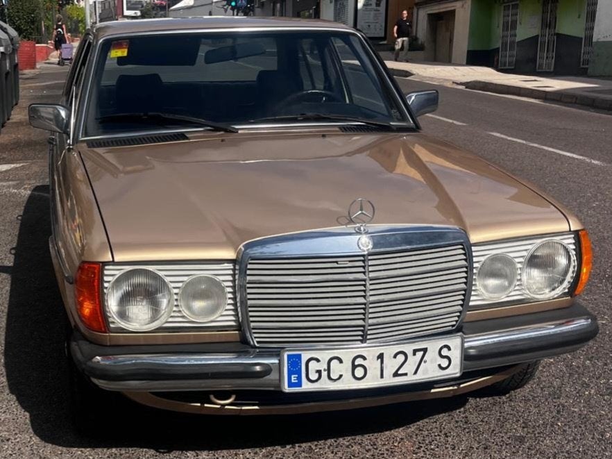 Mercedes 240D, bj 1982, origineel 79.000 km + 100% origineel, Auto's, Achterwielaandrijving, Zwart, Overige kleuren, Mercedes-Benz