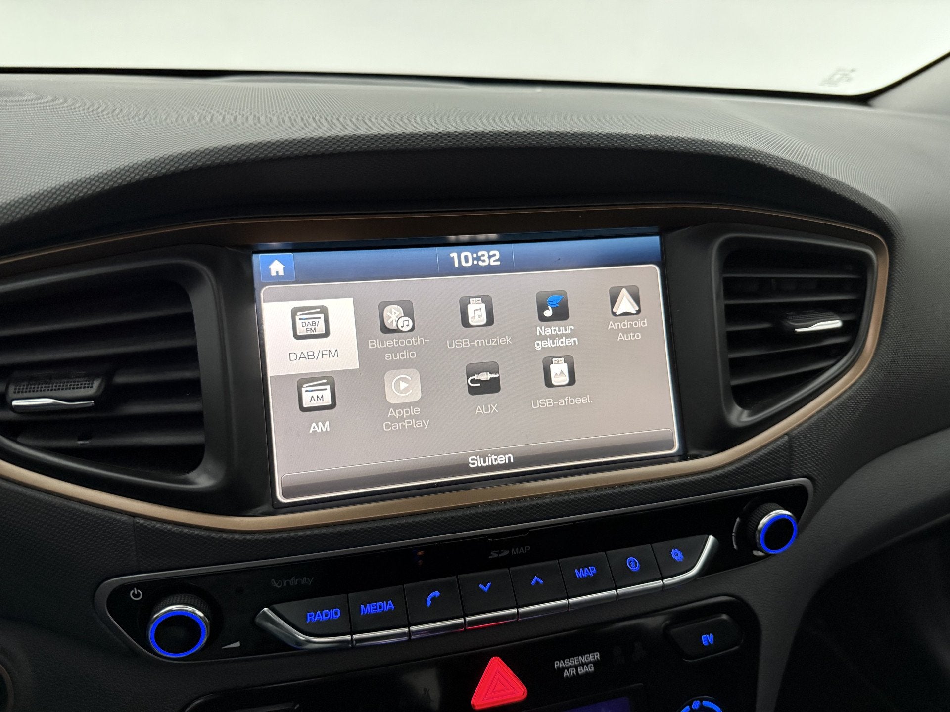 Foto 23 van Hyundai IONIQ Premium EV | Snelladen | SOH 87% | Pano | Stoe