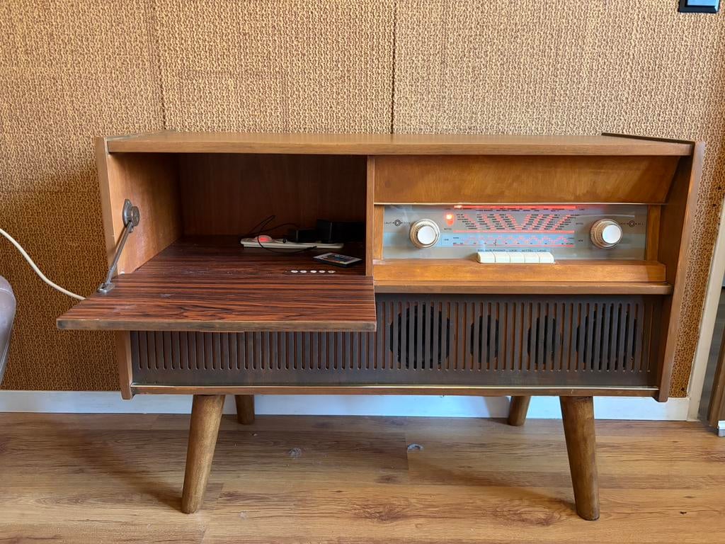 Vintage muziekmeubel met bluetooth speakers & led, Ophalen, Gebruikt