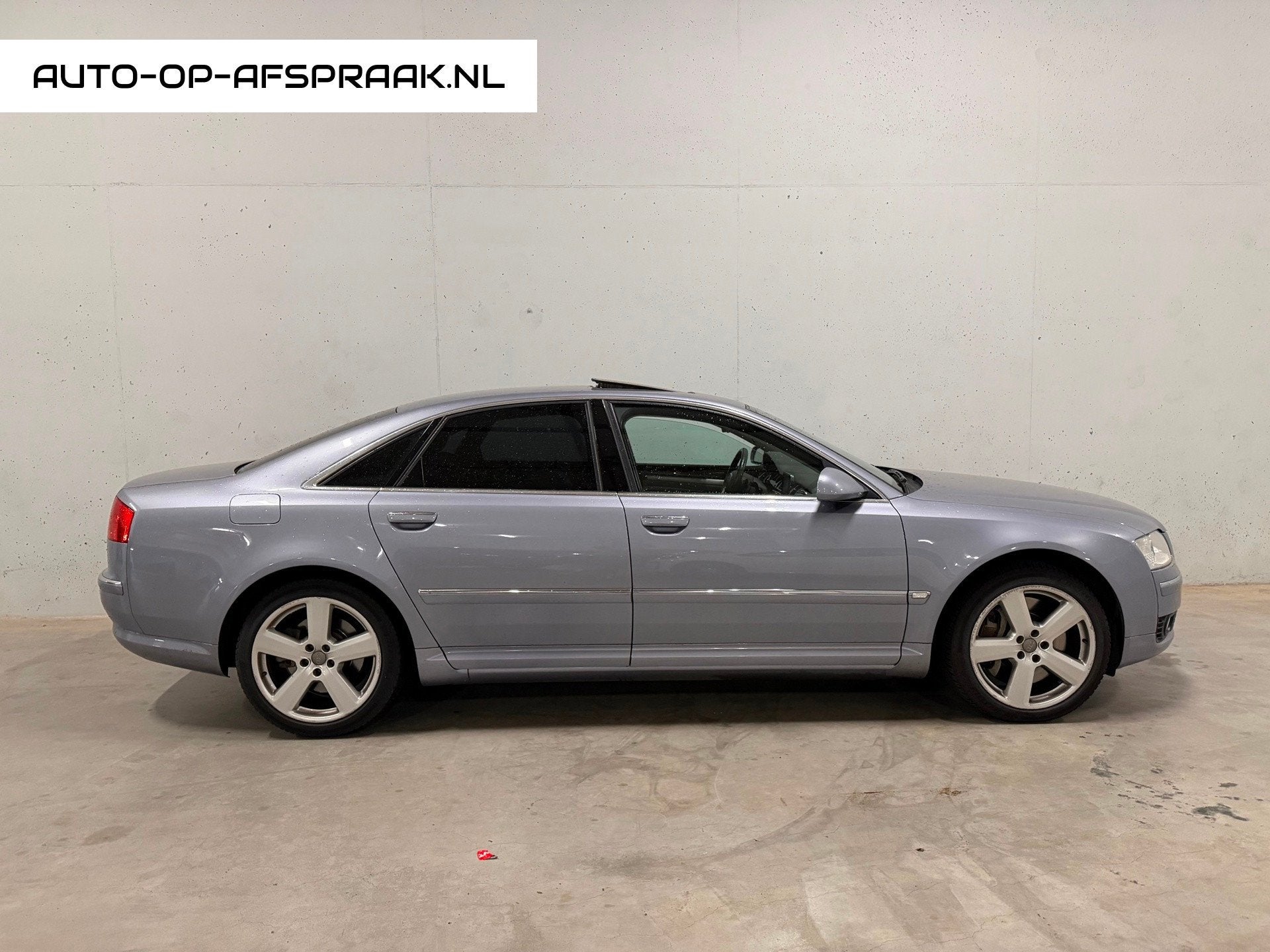 Audi A8 6.0 quattro W12 Dak Leer Bose Japan, Auto's, Audi, Automaat, Dealer onderhouden, Gebruikt, 12 cilinders