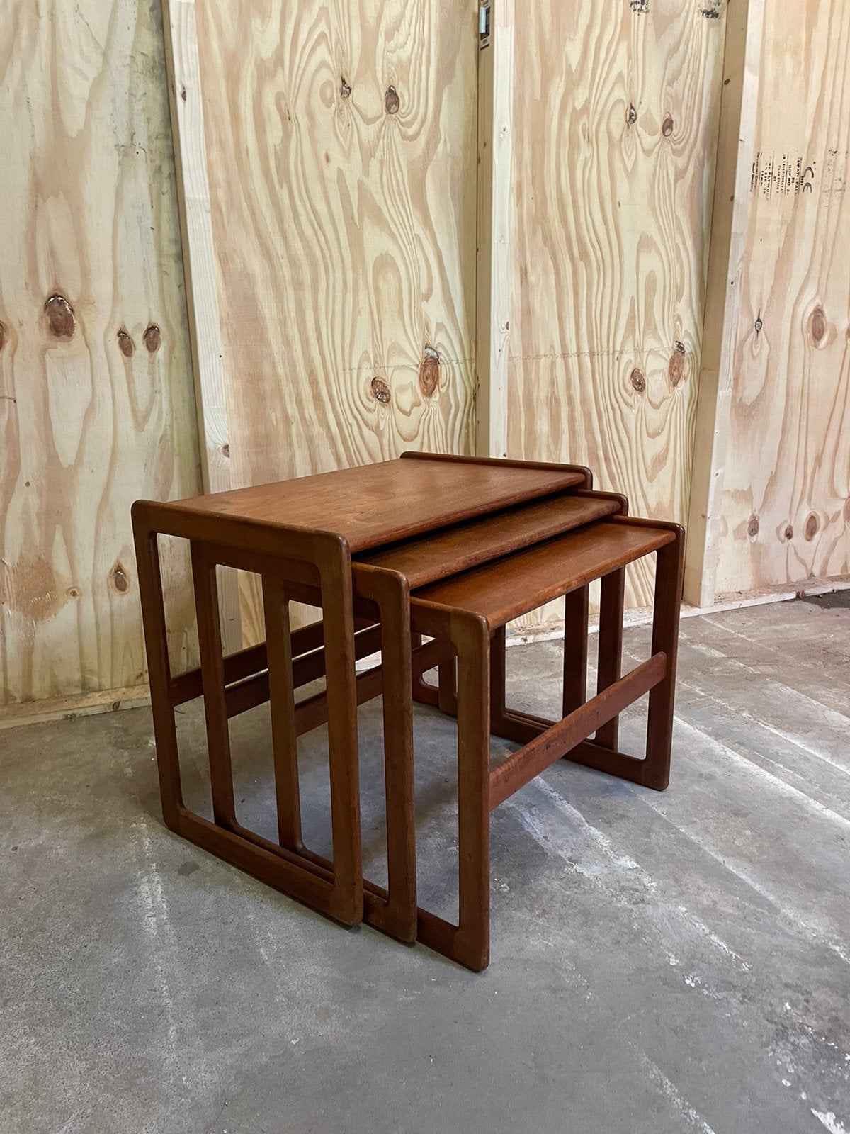Arne Hovmand Olsen vintage design mimiset nestingtables, Ophalen, Gebruikt