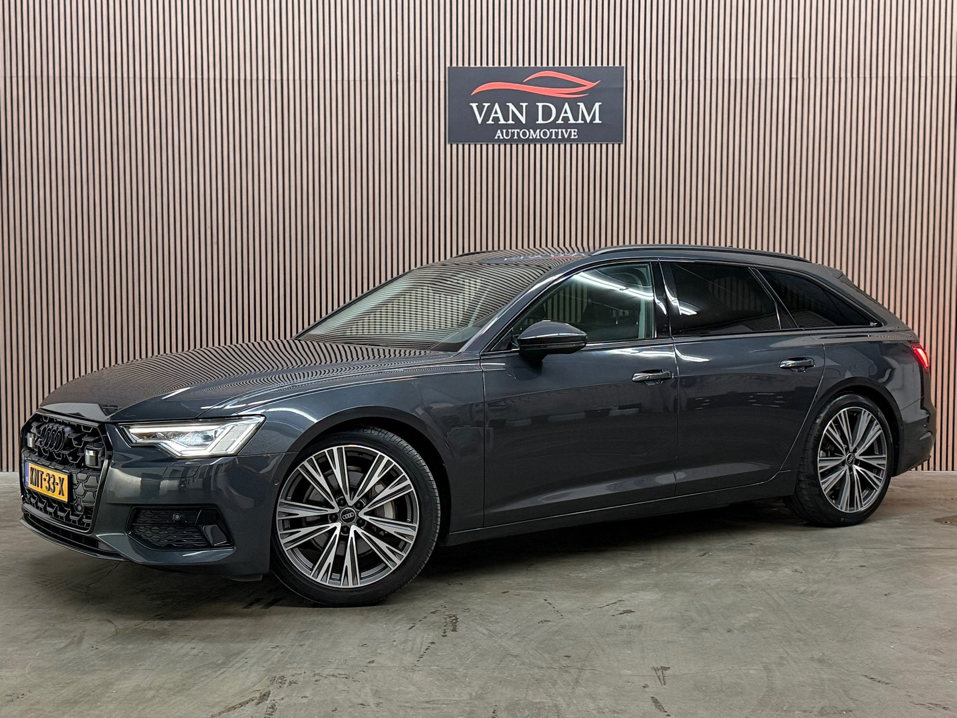 Audi A6 Avant 45 TFSI S edition 2024 LED CAMERA ACC CAR-PLAY, Gebruikt, 4 cilinders, 14 km/l, A6