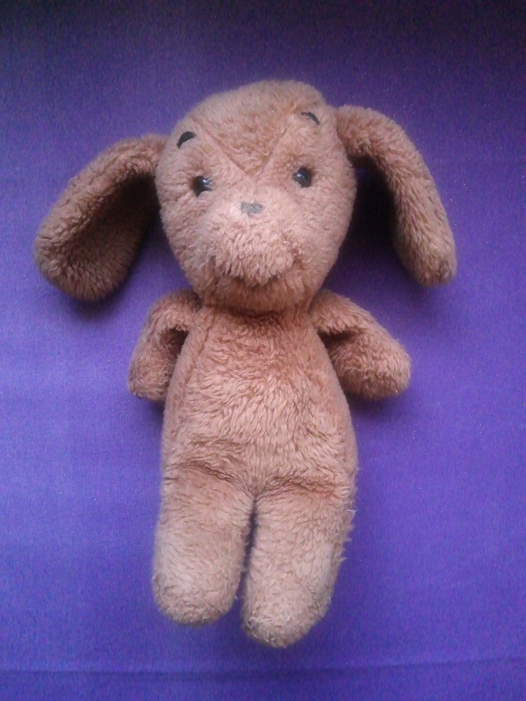 47 JARIGE HAPPY HORSE Knuffel BEER UIT 1979. 33 CM **Nieuw**, Overige karakters, Beer, Happy Horse, Nieuw
