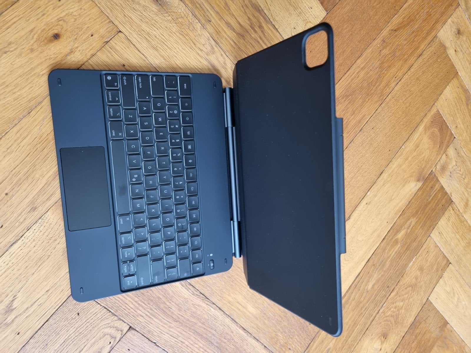 BlueBuilt Toetsenbord Hoes QWERTY Zwart iPad Air 13 inch