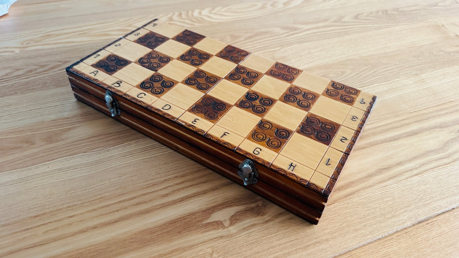 Houten Schaakspel - Handgemaakt (mee te nemen), Een of twee spelers, Ophalen of Verzenden, Zo goed als nieuw, Reisspel
