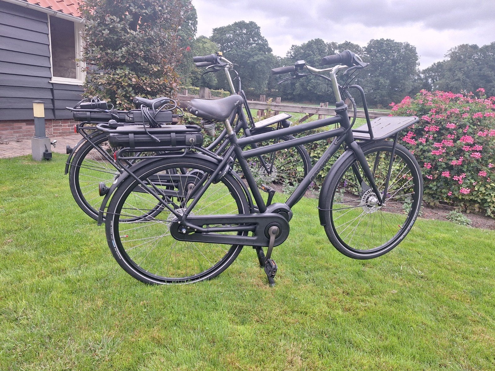 2 x Batavus PackD , middenmotor,  grote accu's, storing, Ophalen, Batavus, Zo goed als nieuw, 51 tot 55 cm