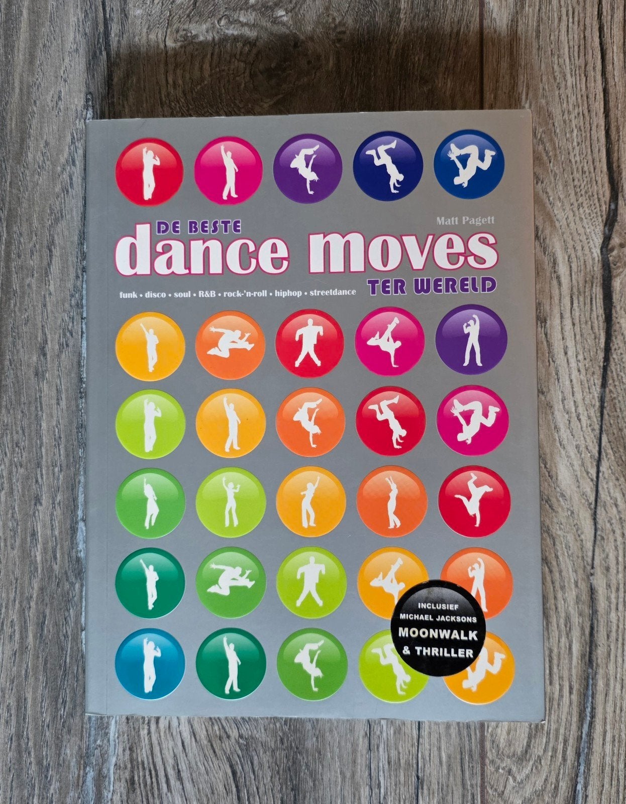 Boek dance moves, Ophalen of Verzenden, Zo goed als nieuw, Overige onderwerpen