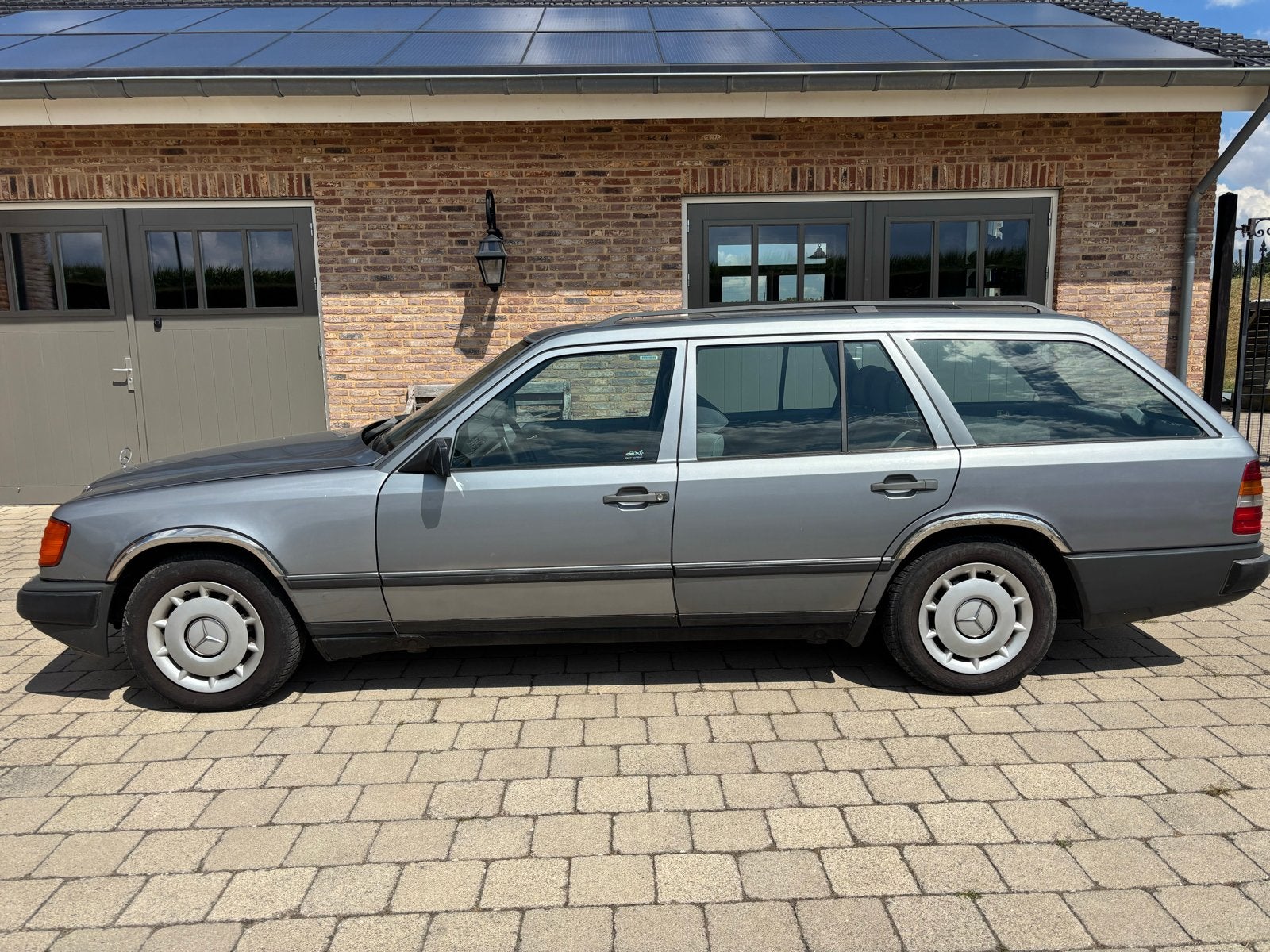 Mercedes W124 250TD station 1987, Auto's, Mercedes-Benz, Blauw, Stationwagon, Particulier, Blauw