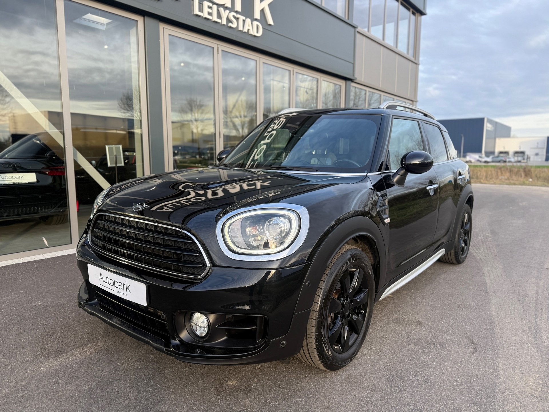 Mini Countryman 1.5 One Business Edition, Gebruikt, Euro 6, Countryman, Zwart