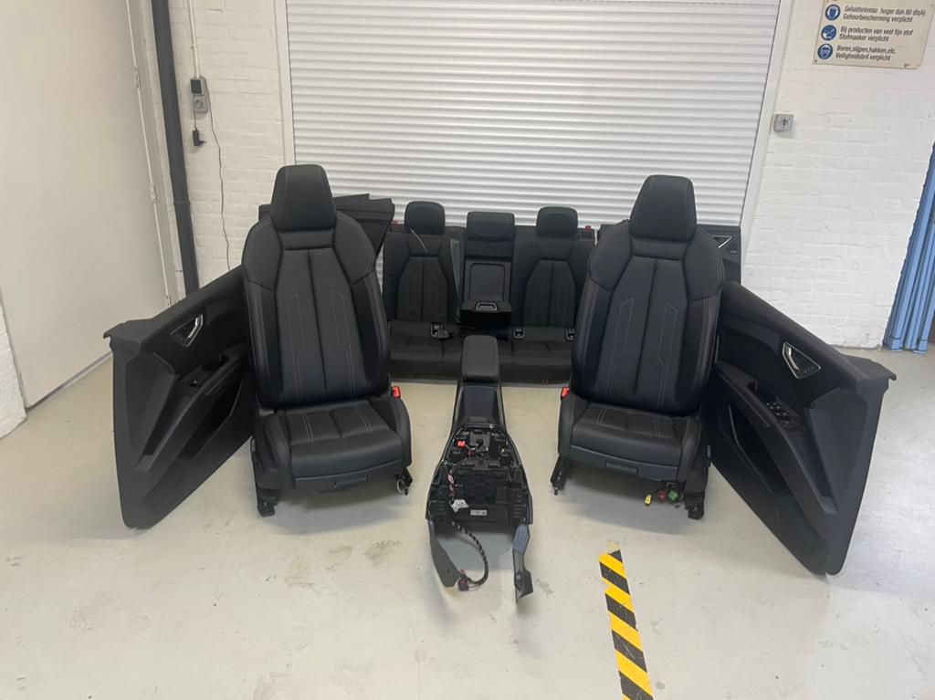 Audi Q4 S-Line vol sport lederen interieur stoelverwarming, Ophalen, Nieuw, Audi