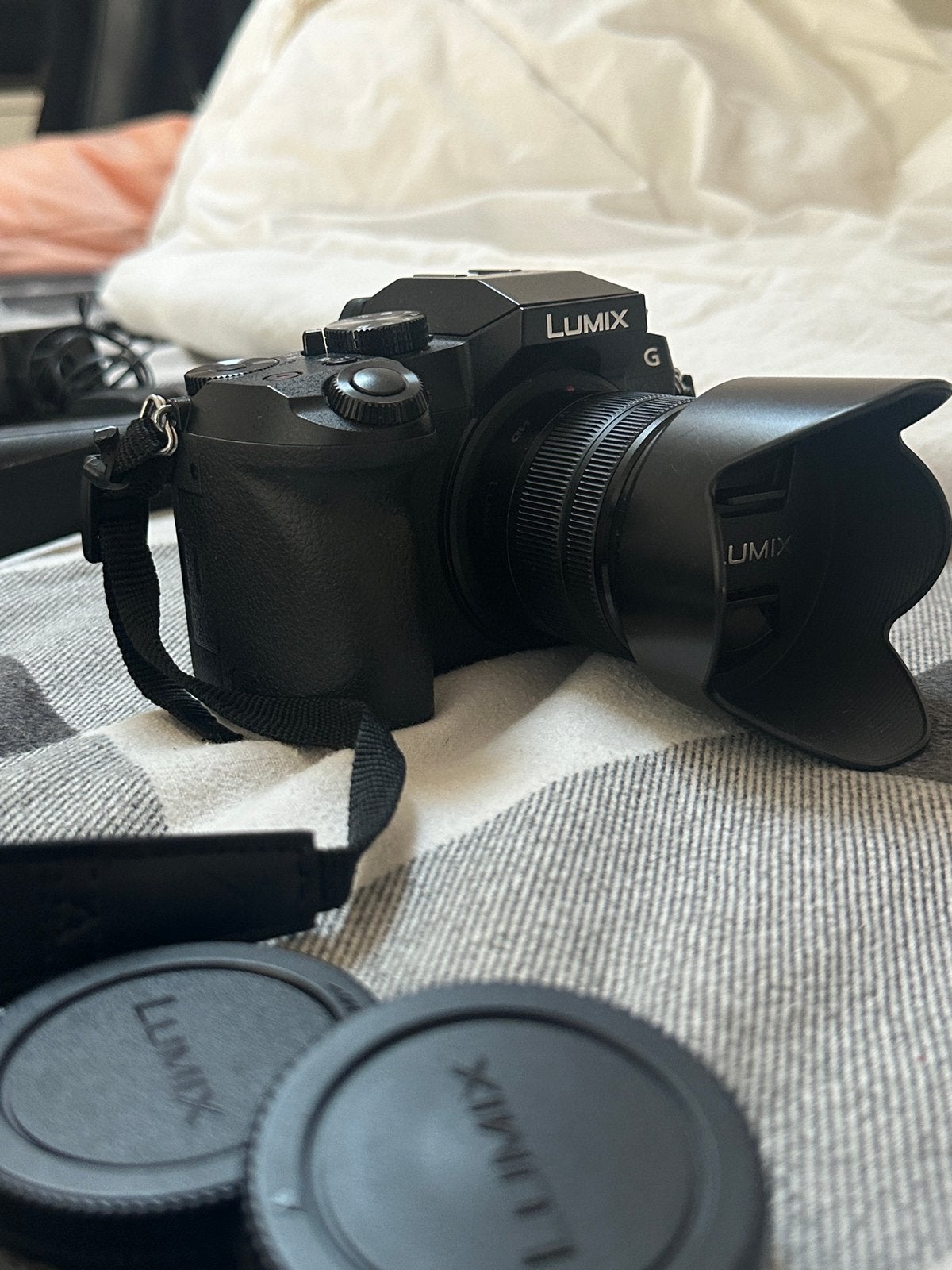 Panasonic Lumix G7 + 14-42mm lens + accessories, Bluetooth, Ophalen of Verzenden, Zo goed als nieuw, Overige Merken