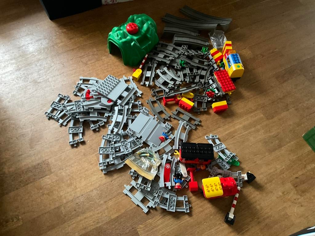 Duplo trein 2 stuks, Kinderen en Baby's, Speelgoed | Duplo en Lego, Ophalen of Verzenden, Gebruikt