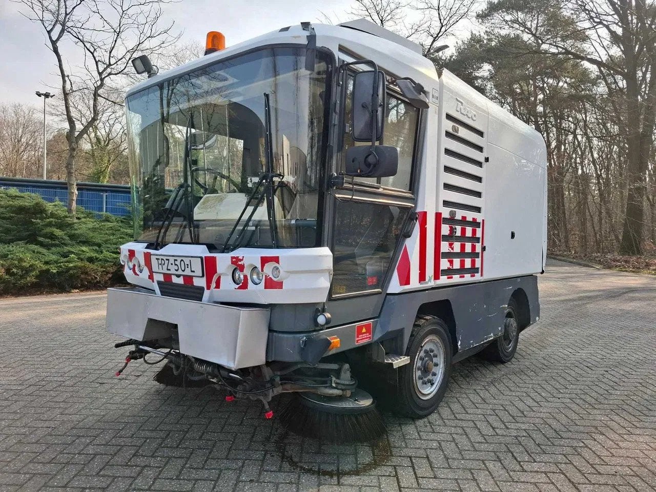 Ravo 530 Straatveegmachine / TPZ-50-L (bj 2013)