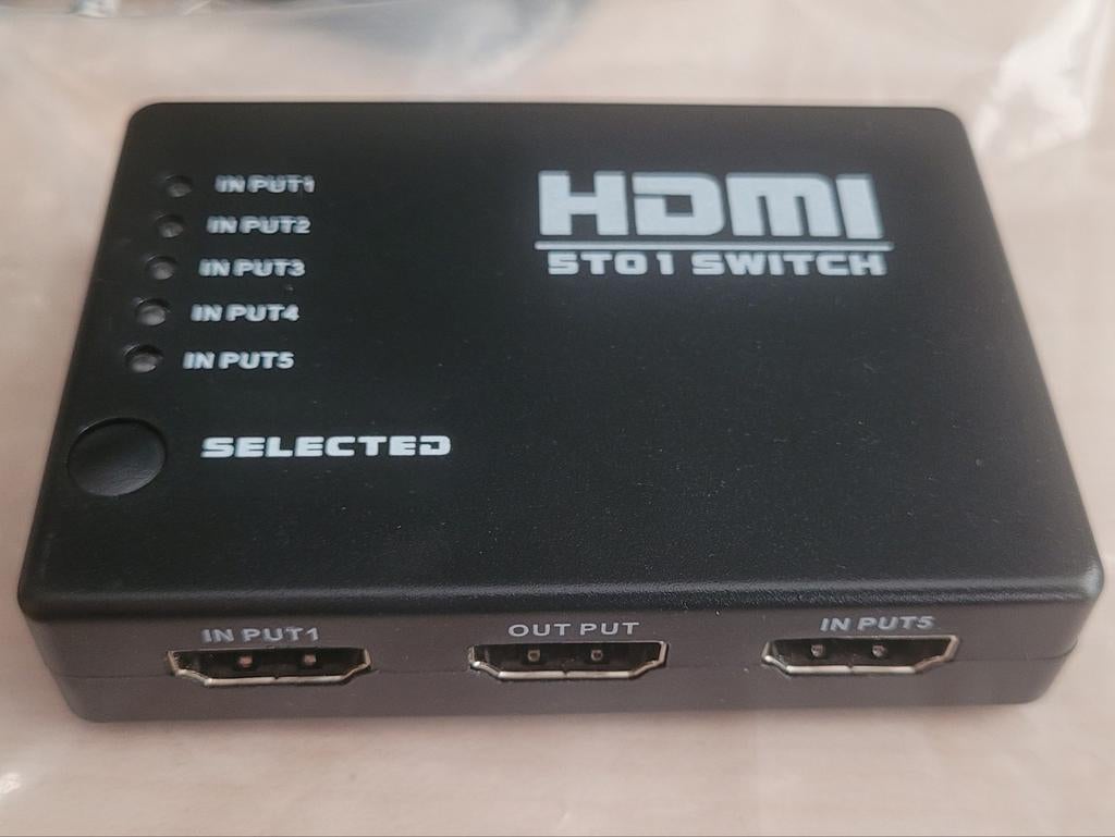 HDMI Switch - 5 poorten, Ophalen of Verzenden, Nieuw, Minder dan 2 meter, Overige kabels