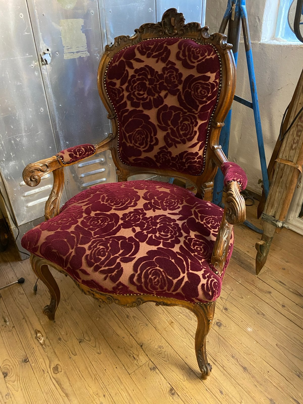Prachtige klassieke fauteuil in barok stijl, Ophalen